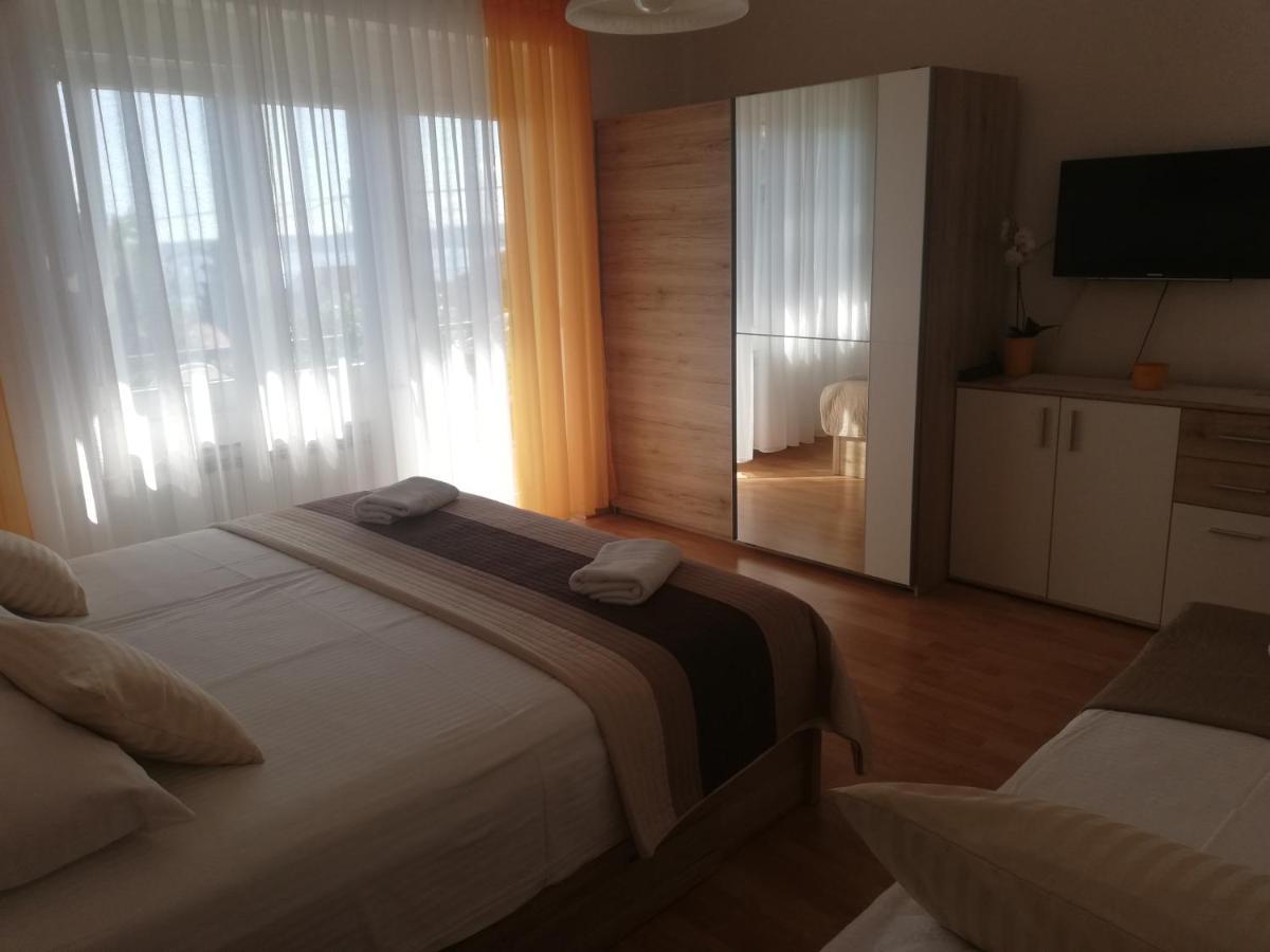 Apartman Bokula Novi Vinodolski Exterior foto